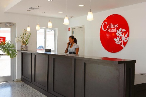 Collins Hotel image 21