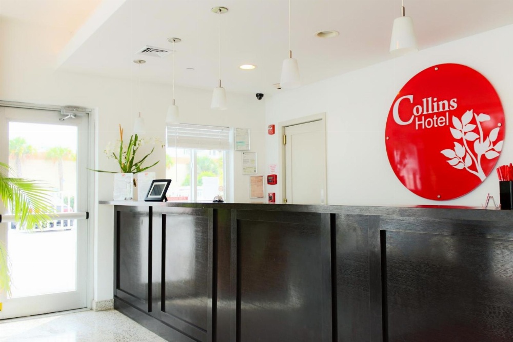 Collins Hotel Main image